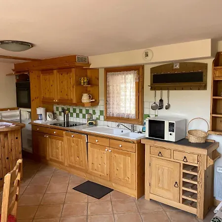 Apartman Le Lessy M4 *